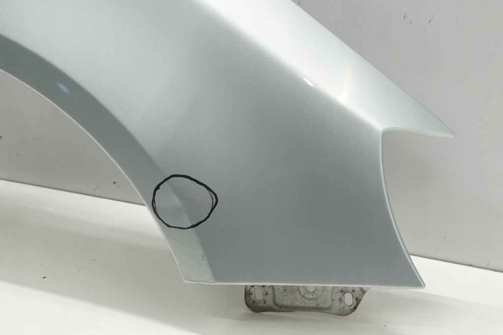 Купить Skoda fabia 2 рестайлинг  13r крыло правая  передний перед la7w