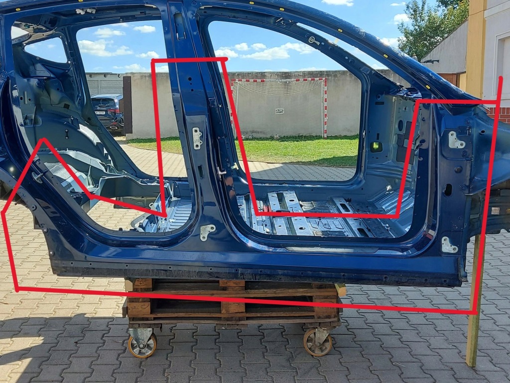 фото №1, Tesla model y 2024r блок двигателя средний правый bok порог