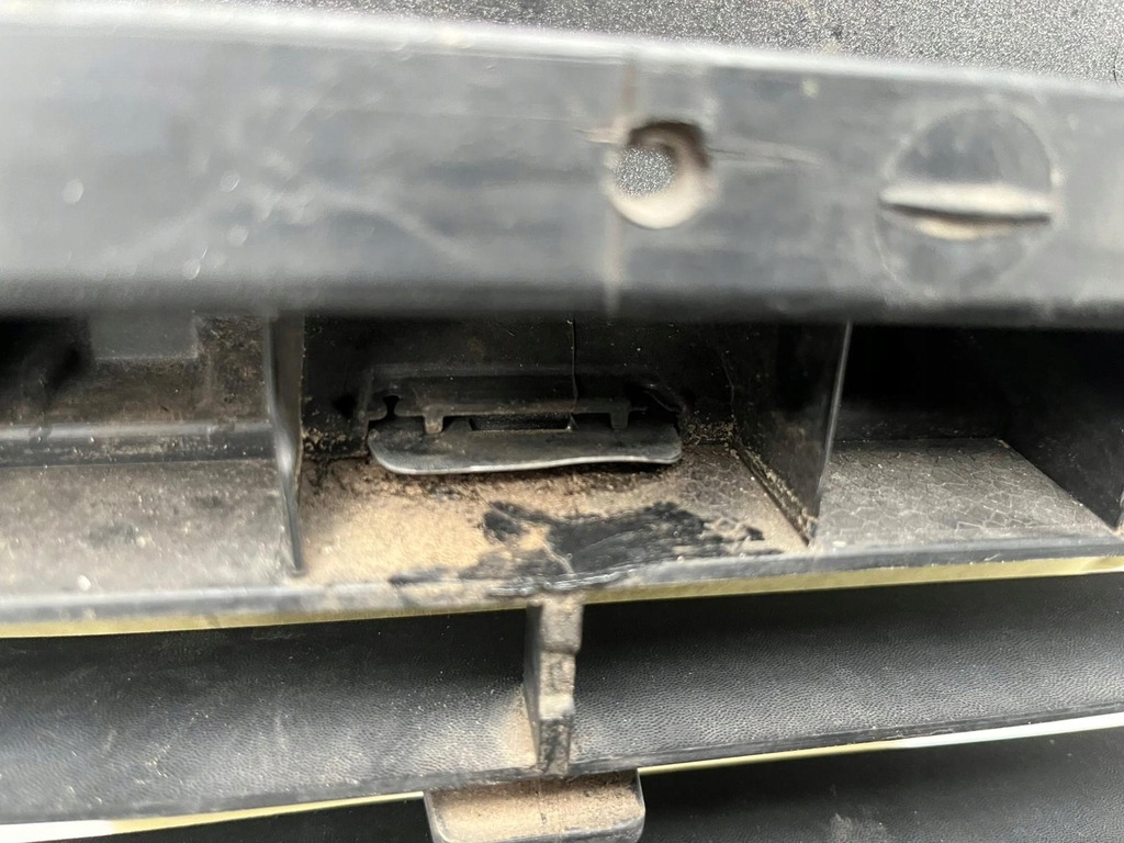 фото №15, Renault captur 1 i 13-17 бампер перед передний решётка радиатора плита решётка