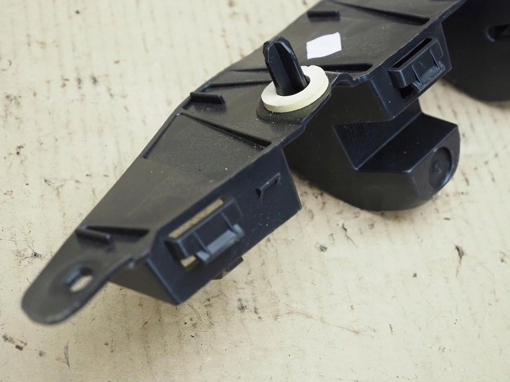 фото №10, Напрямна бампера задня renault zoe 850321348r