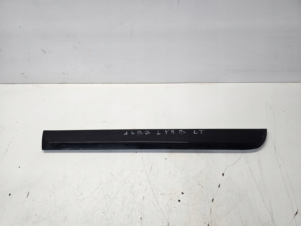 фото №1, Молдинг нижня двері лівий задня audi a4 b7 ly9b