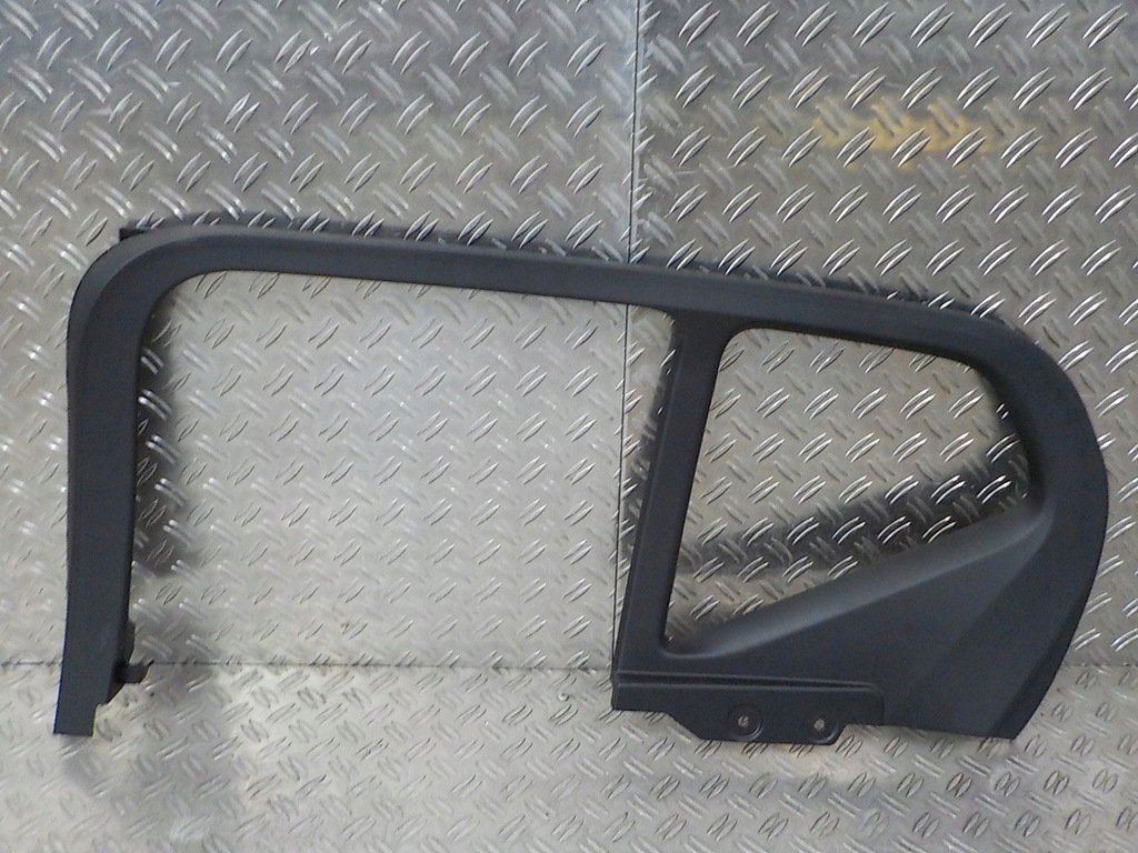 фото №1, Volvo xc40 ii 1.5 рамка молдинг дверь задняя правое