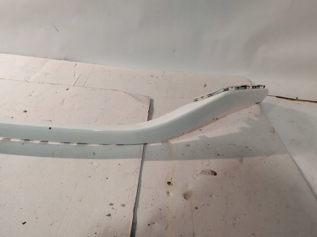 фото №6, Молдинг спойлер бампера перед mercedes eqa h243