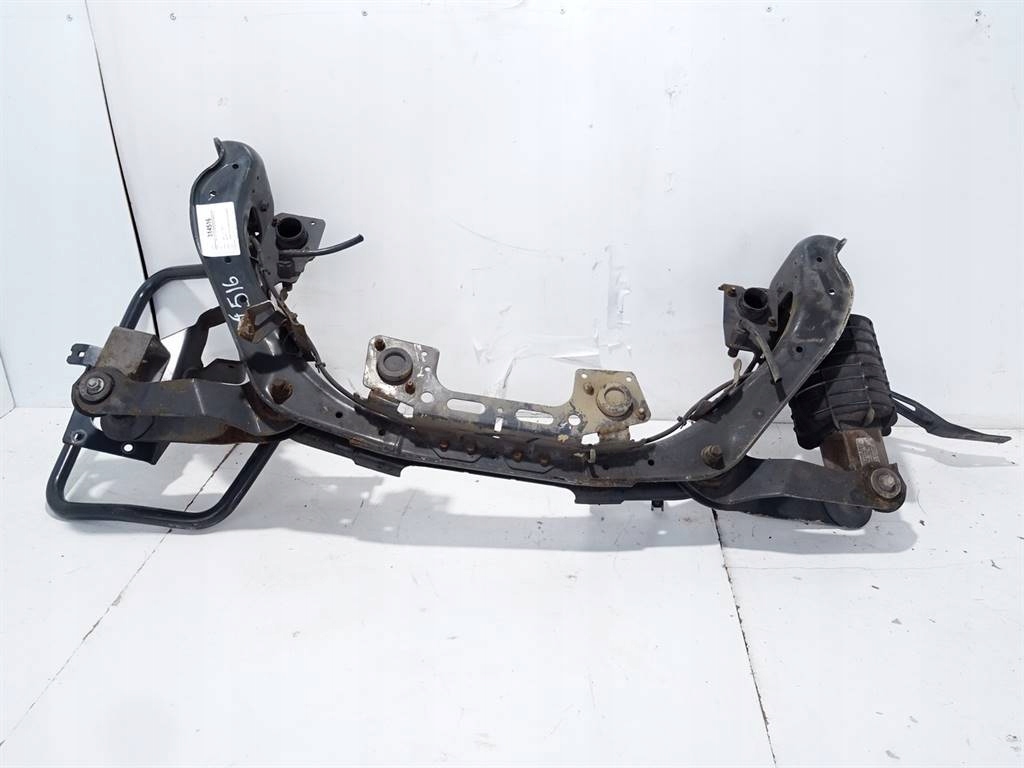 Купити Балка підвіска кабіни задній mercedes actros mp4 / mp5 1845 l