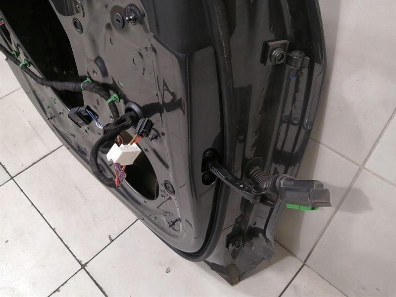 Audi e-tron gt left rear door 4j3833051b с Разборки