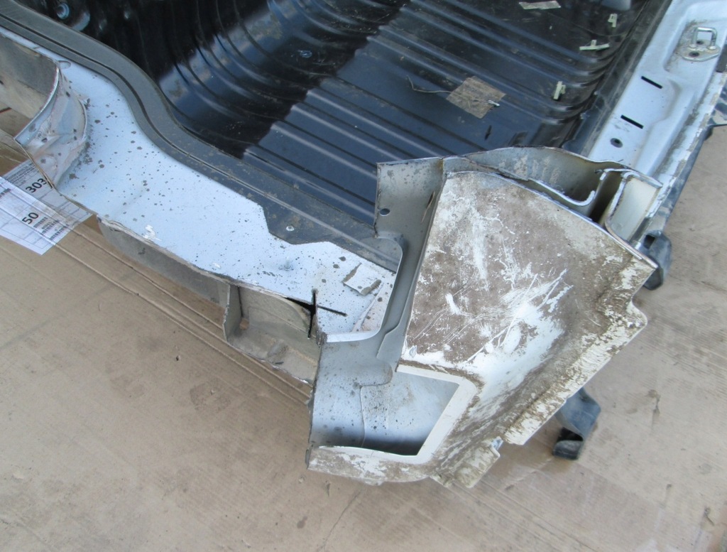 фото №14, Chrysler town country 11- pas задняя задний + поддон dodge grand caravan лоток