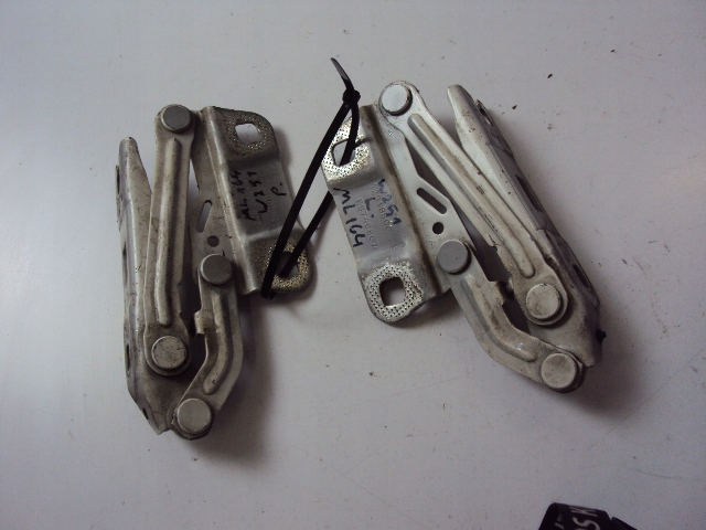 фото №3, Петли капот mercedes r-klasa w251 ml w164