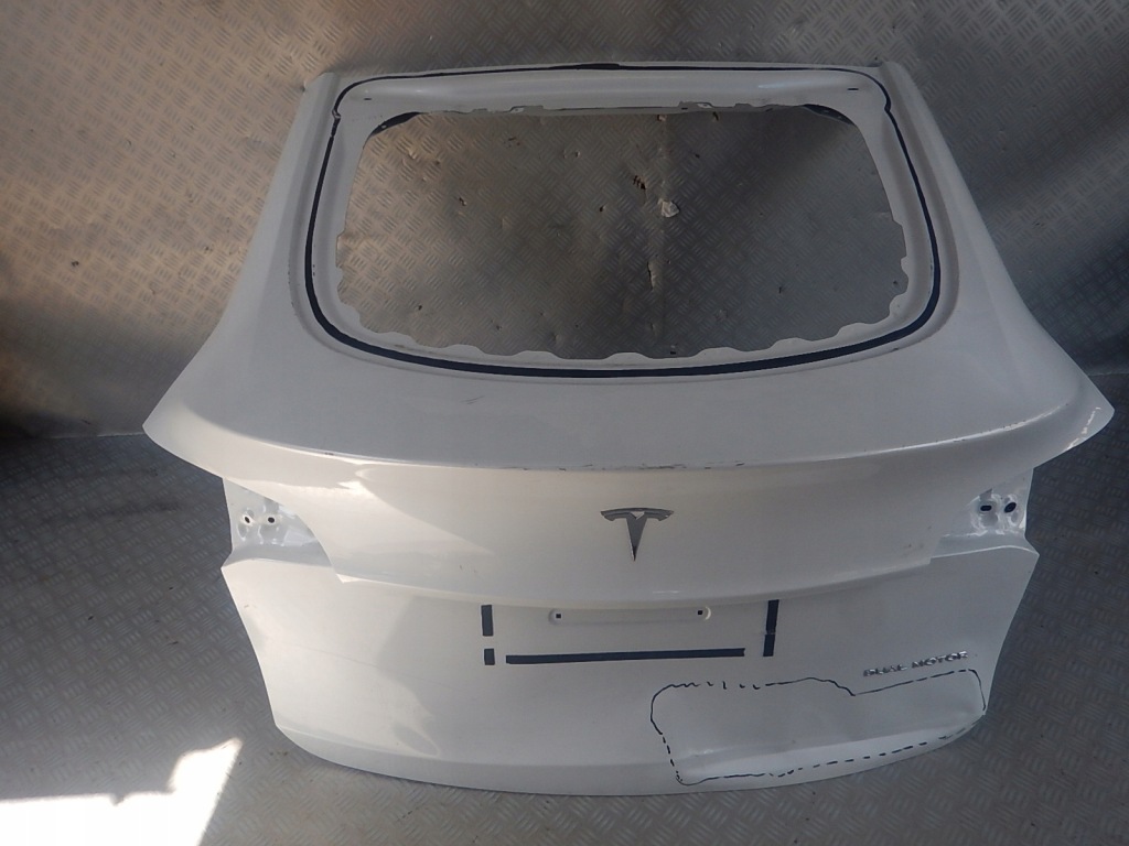 Купить Tesla model y крышка багажника задний  задняя оригинал