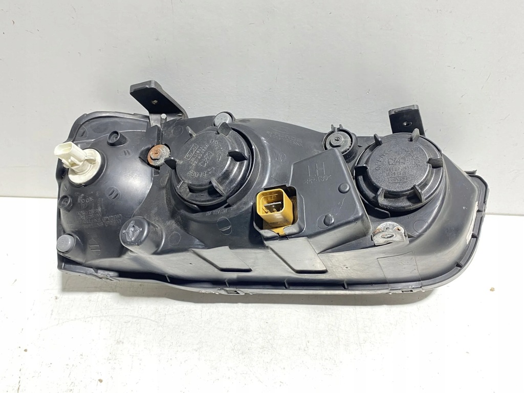 фото №14, Hyundai elantra 2004 перед сторона ліва лампи передні