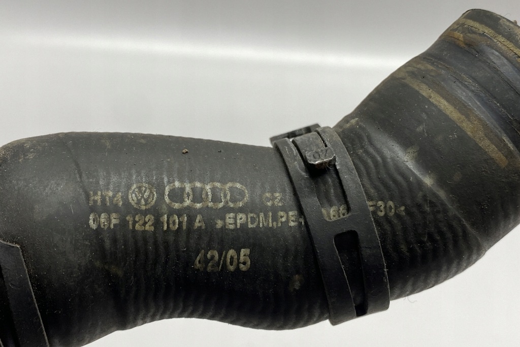 фото №7, Труба охолодження vw golf v 1k1 06f122101a 2.0l бензиновий 147kw 2007