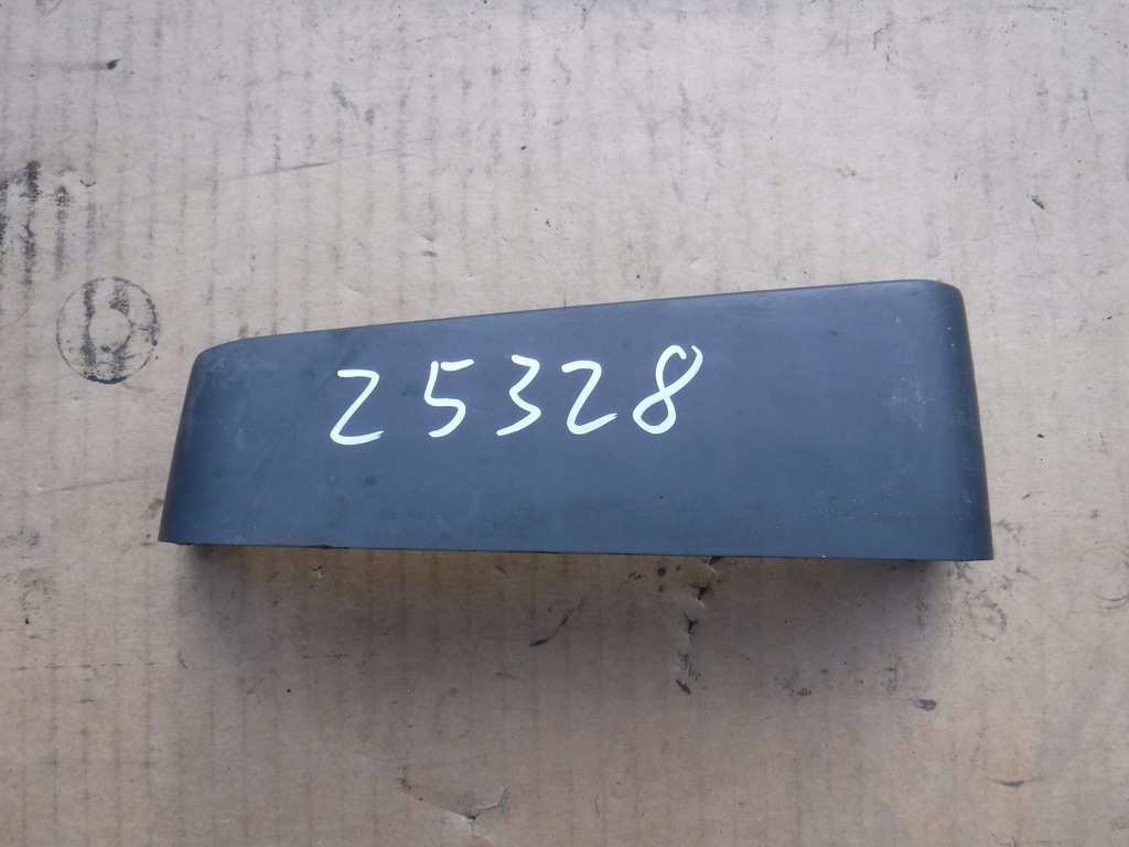 фото №1, Рамка переключателей audi a1 8x1857185