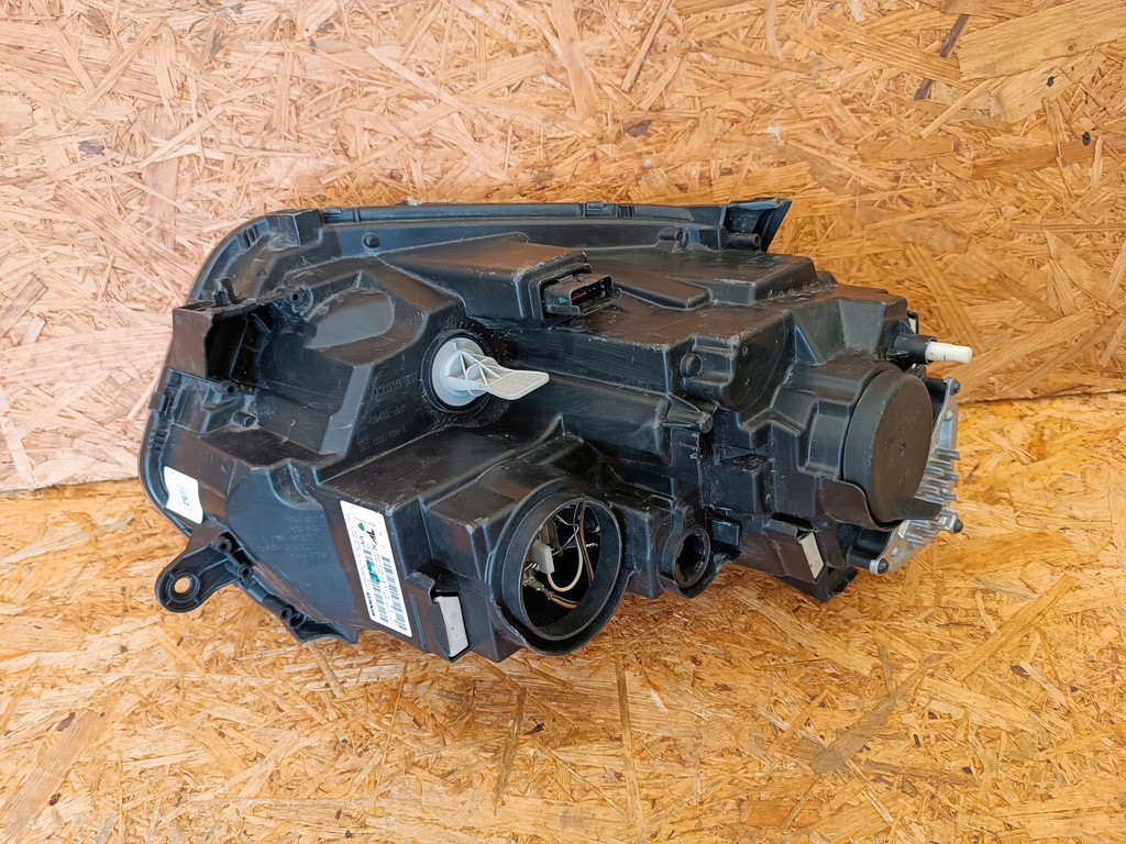 фото №14, Лампа левый перед eu 260609367r dacia duster ii led