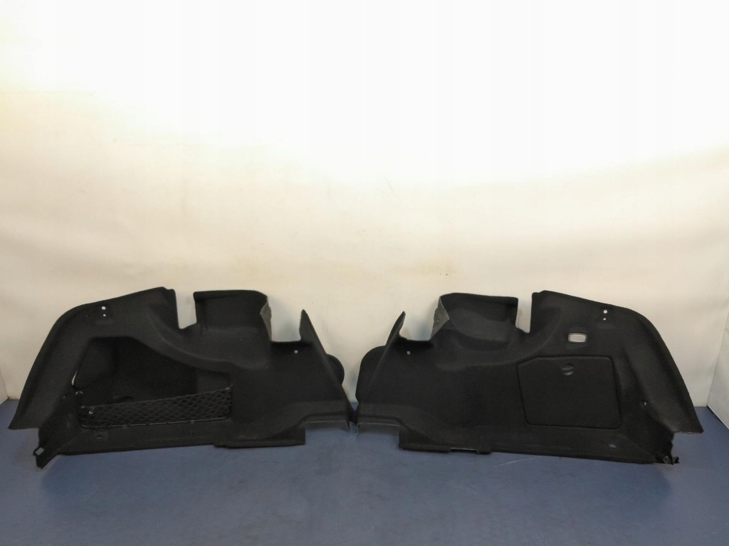 фото №1, Mercedes c w204 обшивки обивка багажника 2 szt