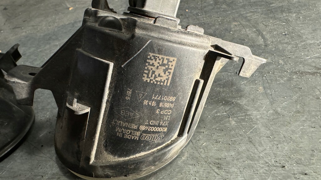 фото №5, Renault master iii iv opel movano b c противотуманная фара правый оригинал 8200002470