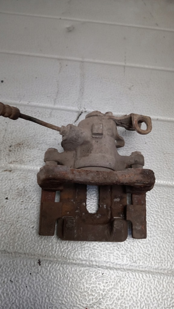 фото №4, Супорт правий задня peugeot 407 06r 2.0hdi