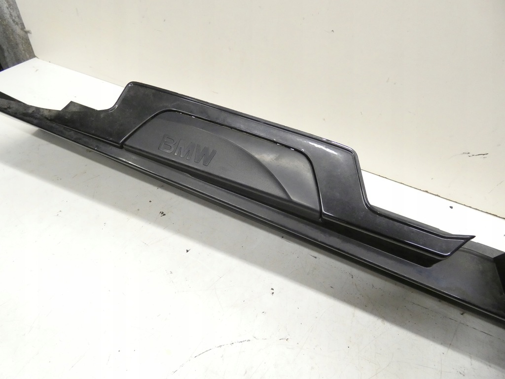 фото №8, Bmw 1 e87 молдинг порог правая накладка black sapphire металлик 475/9