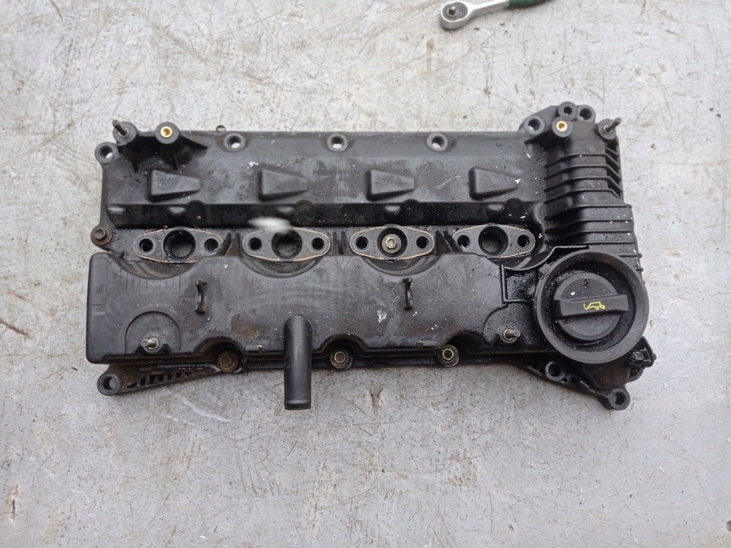 фото №1, Крышка клапанов mazda 2.2 citd r2aa r2aa10220