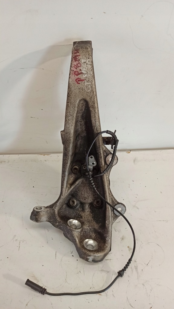 фото №1, Поворотний кулак bmw f07 правий перед 6775768