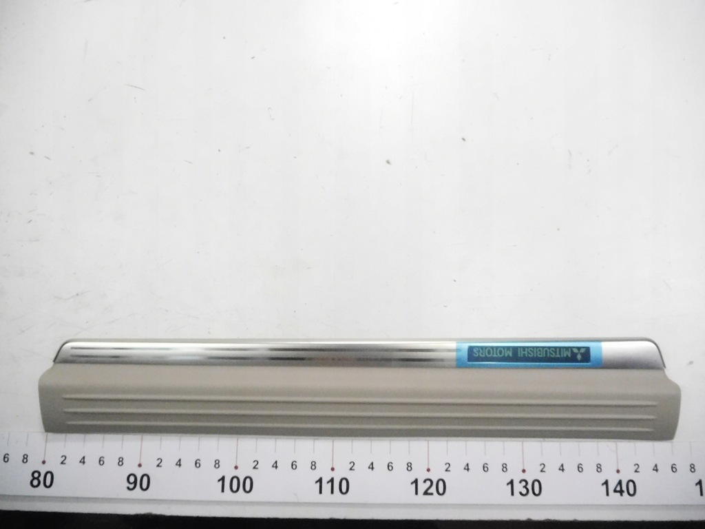 фото №12, Подсвечиваемые пороги дверь mitsubishi pajero sport ii оригинальный номер mz330256