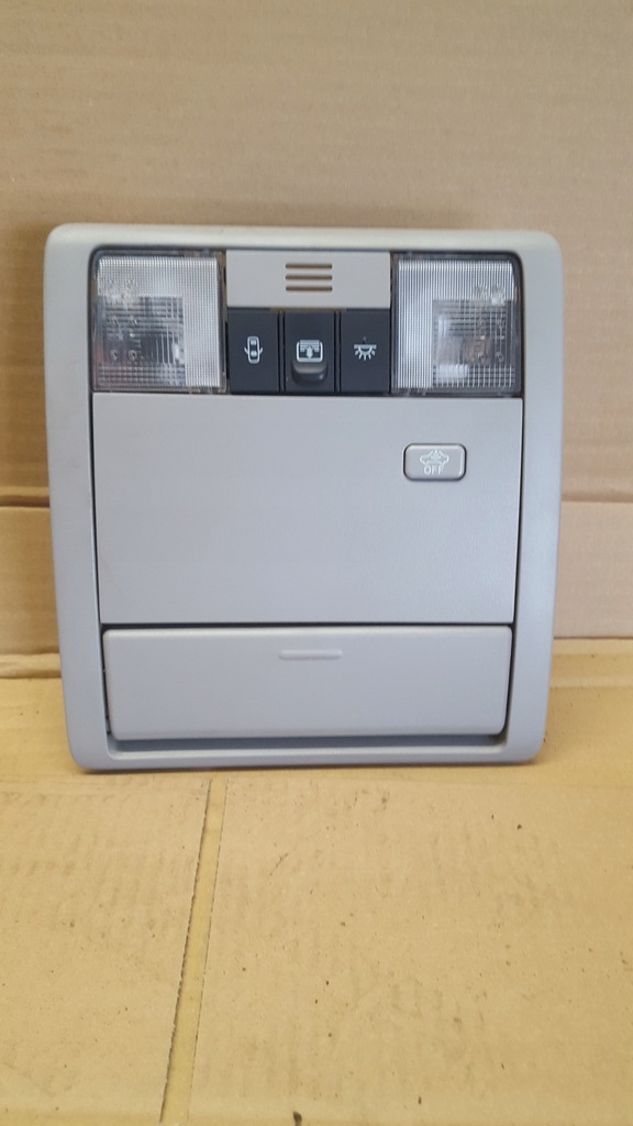 фото №1, Toyota verso 09-15r лампа внутренняя потолочный кабины