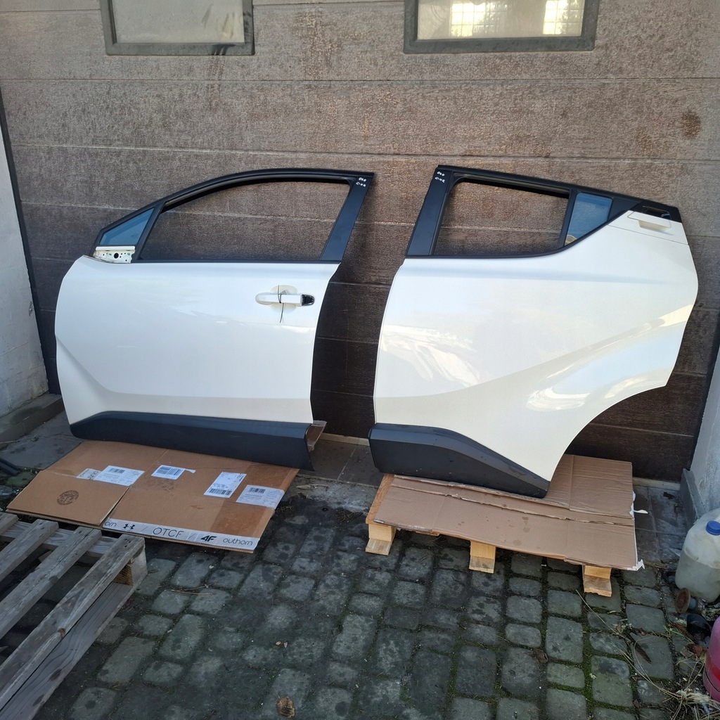 фото №2, Toyota chr ch-r дверь перед левая задняя задние левая 040 w цвет белый