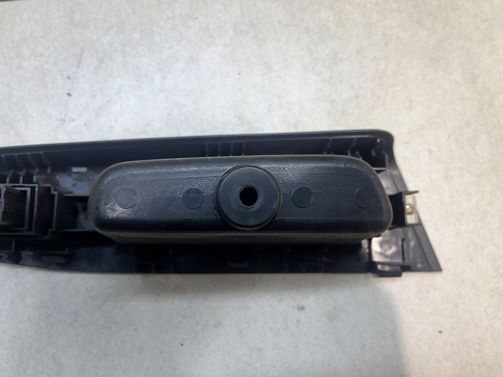 фото №5, Панель керування скло правий задня hyundai getz 1.3 935701c020