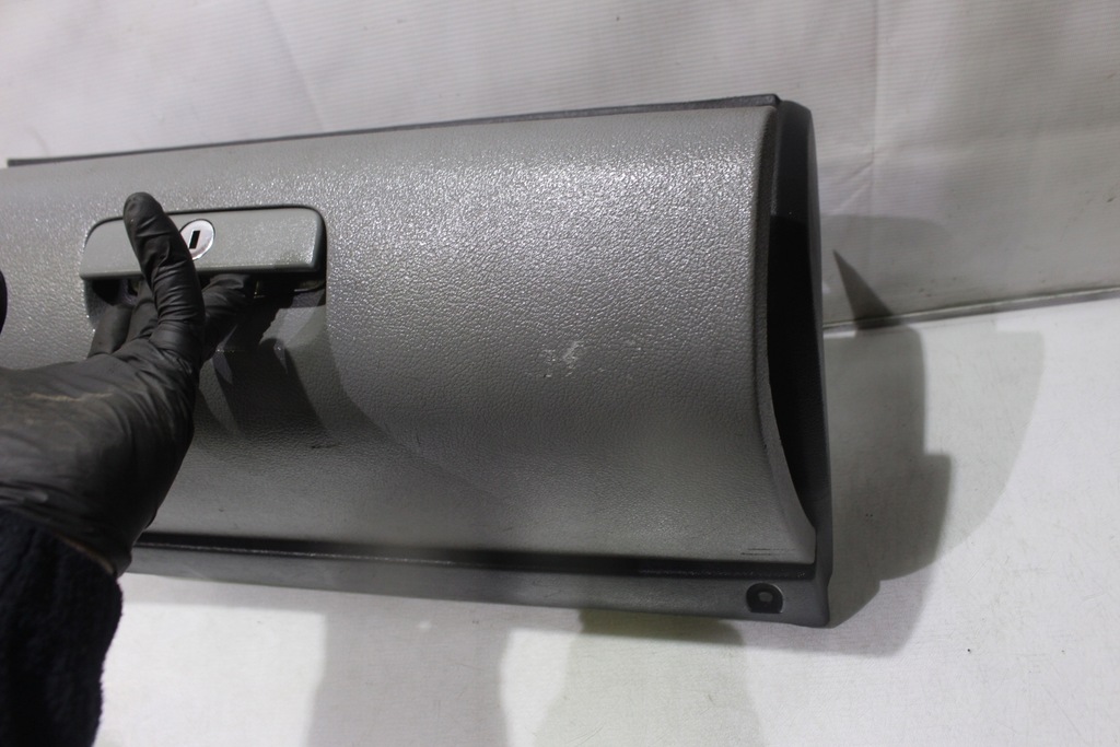 фото №5, Бардачок пасажира skoda octavia i europa