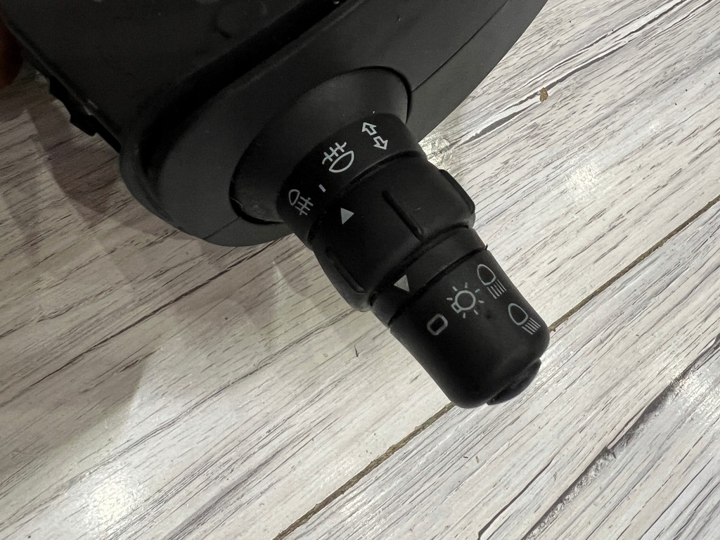 фото №3, Переключатель света renault clio iii 7701057090