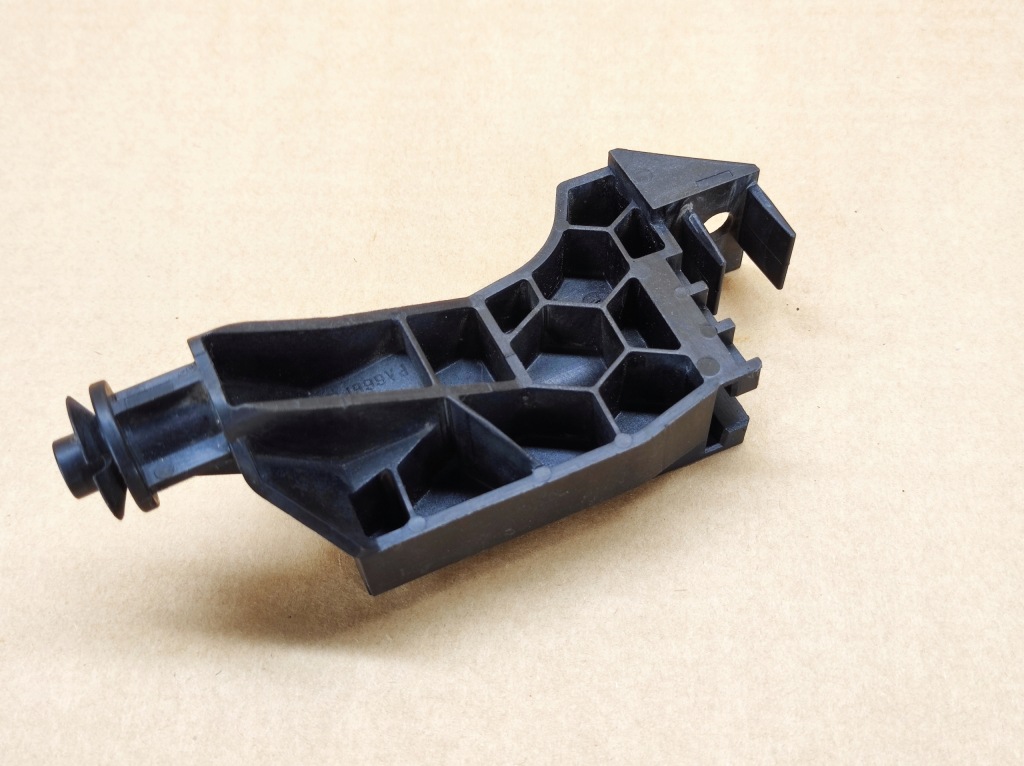 фото №1, Левый кронштейн кронштейн радиатор volvo xc40