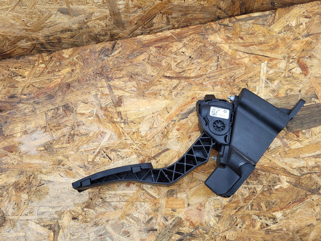 фото №6, Maserati levante педаль газа 06700372500 04861714af оригинал usa