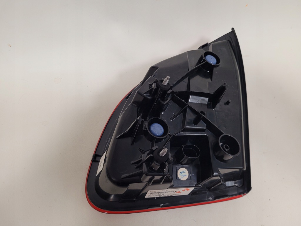 фото №7, Porsche cayenne 7p5 лампа led ліва задня задня 7p5945095t 7p5945093m