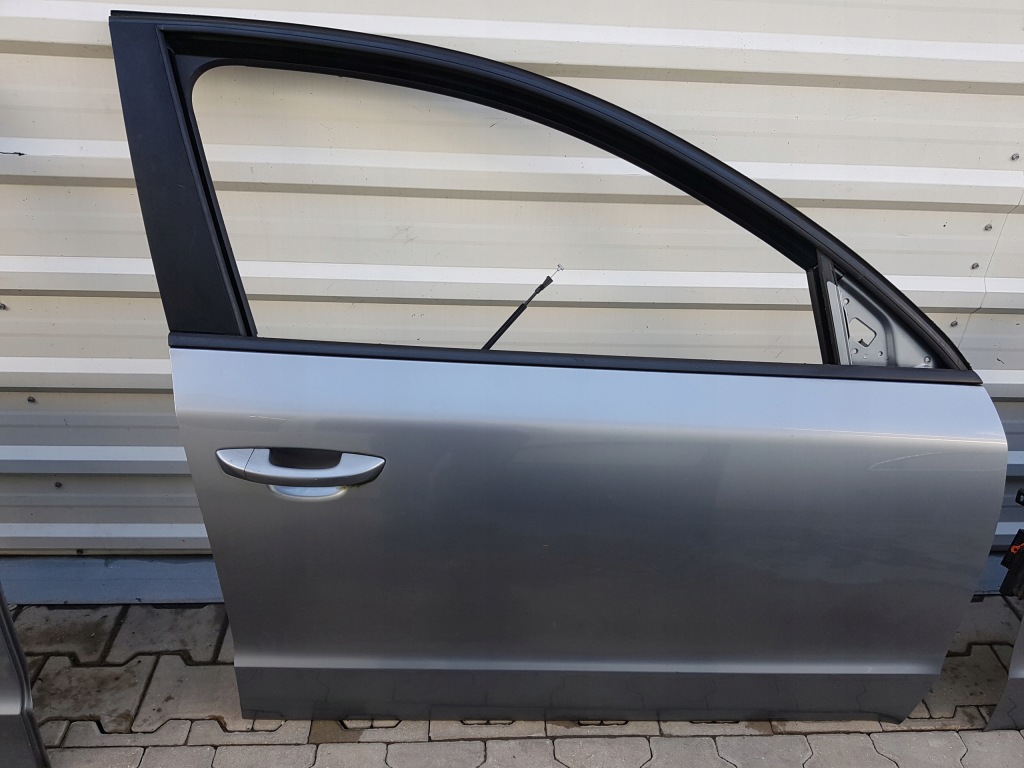 фото №1, Skoda superb 2 ii 08-15r дверь правое перед lf8l