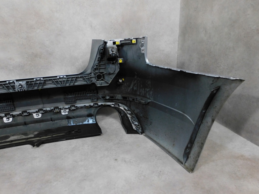 Audi a4 b9 8w9 бампер задня kombi lz7g в Україні