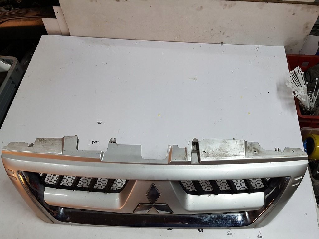 фото №4, Mitsubishi pajero iii lift 03-06r решётка радиатора решётка радиатора