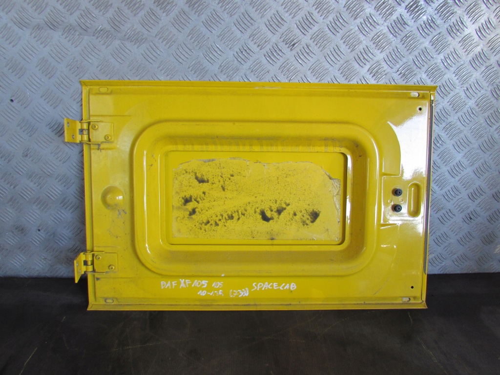 Крышка бардачка daf xf 105 10-13r. spacecab Доставка