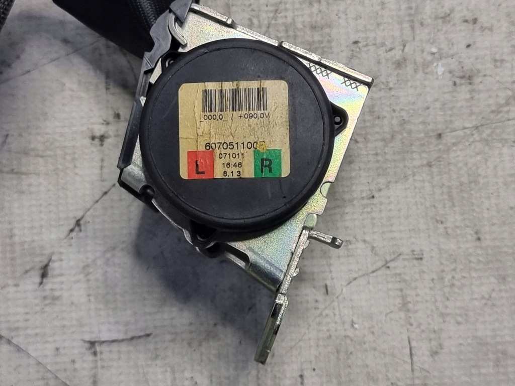 фото №8, Pas безопасности левый правый задняя оригинальный номер 607051100b bmw serii 1 e87 07r