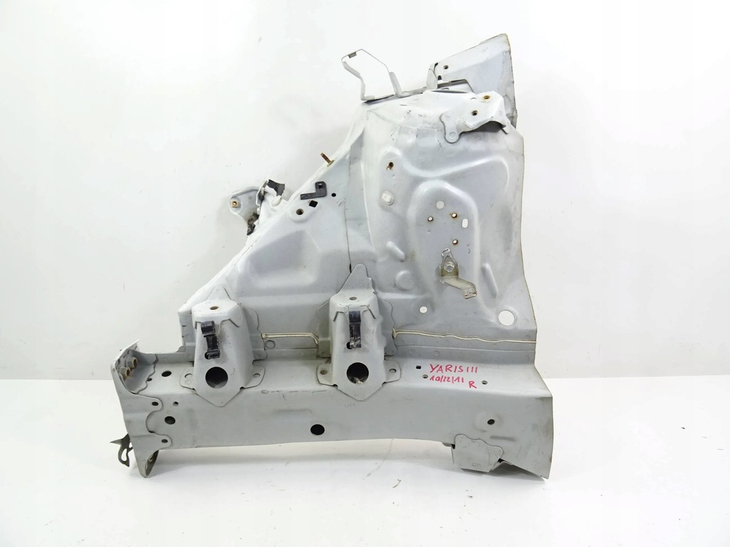 фото №7, Toyota yaris iii lift лонжерон права чверть