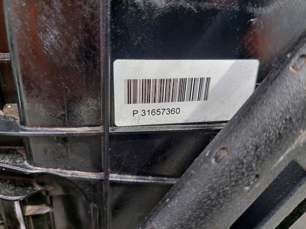 фото №7, Pas перед передній kompletny радіатор жалюзі volvo s60 iii v60 ii 2.0 d 3