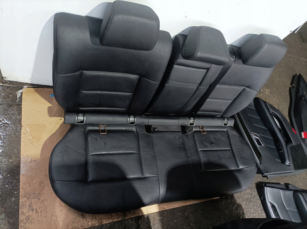 фото №7, Сиденья заднее сиденье обшивки комплект mercedes-benz e klasa w212 kombi кожа