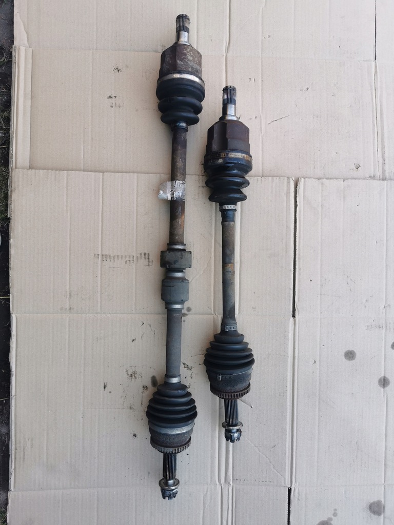 фото №1, Hyundai i30 i lift 1.6crdi привідний вал ліва