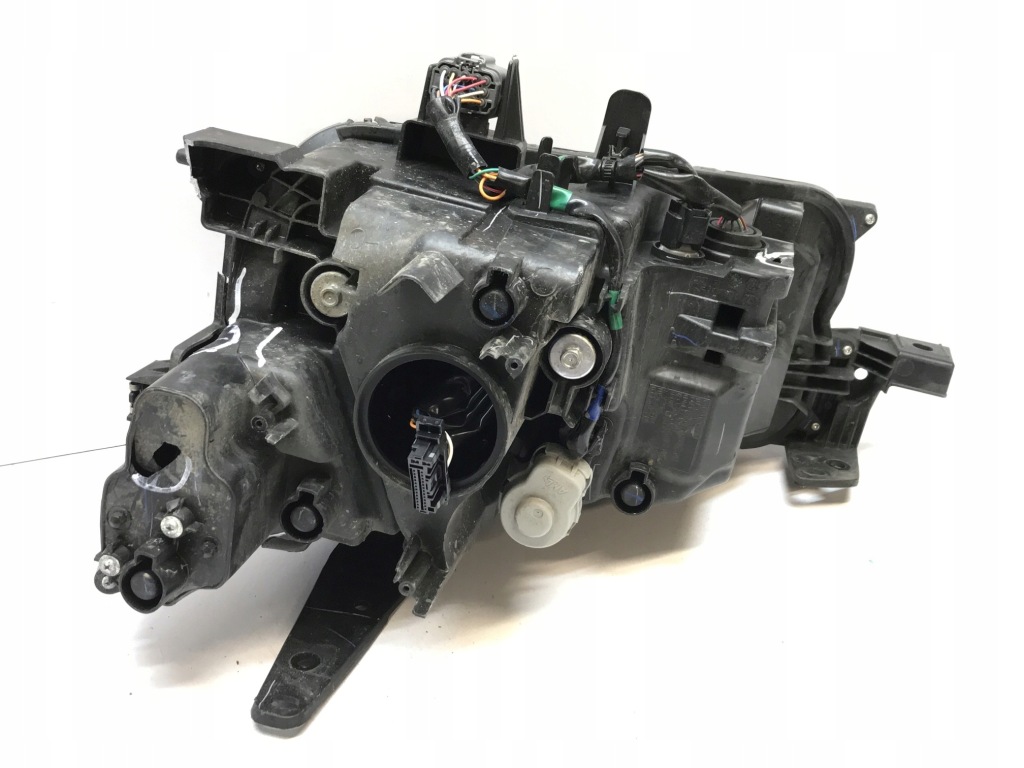 Фара правый  full led mazda без преобразователя cx30 dgj1-51030 в Украине