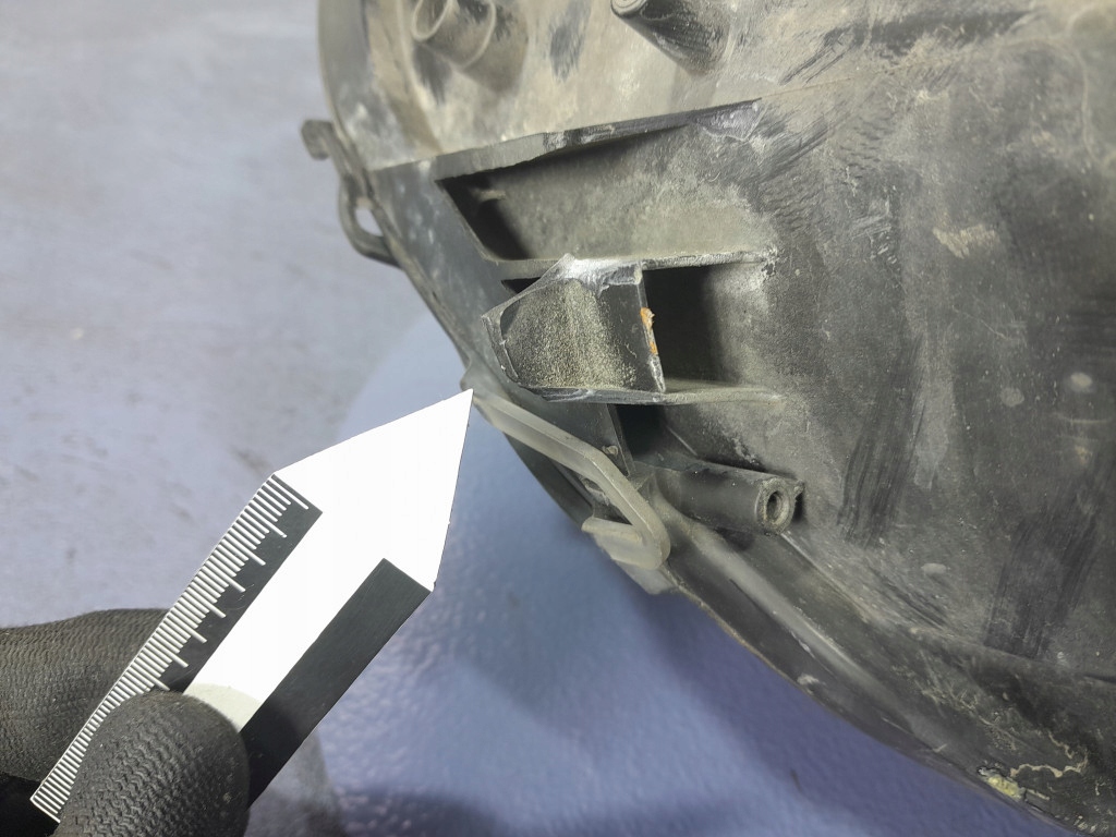 фото №7, Mercedes r w251 лампа фара правый ксенон 263448-02