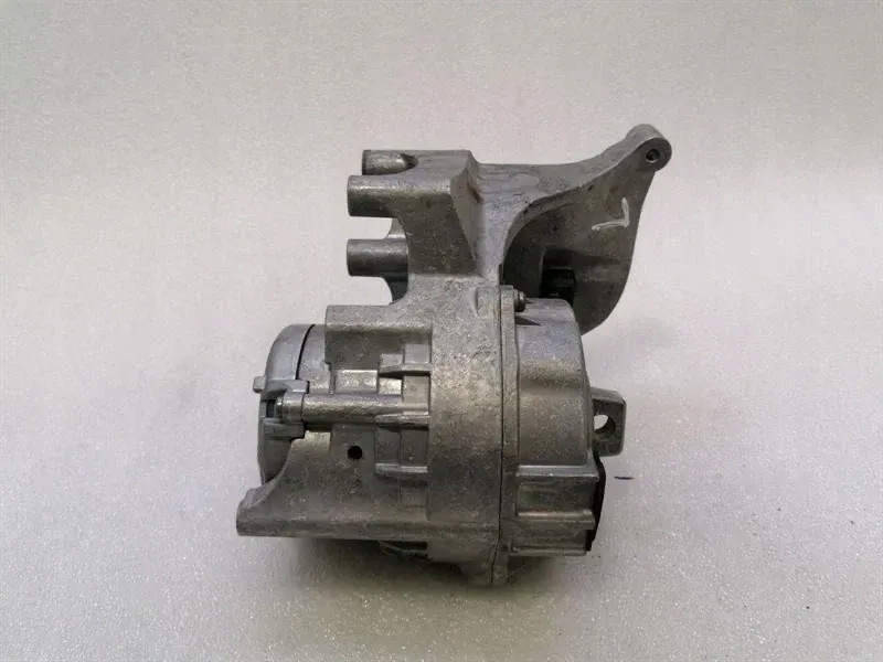 Bentley подушка двигателя 3sa199383a в Украине