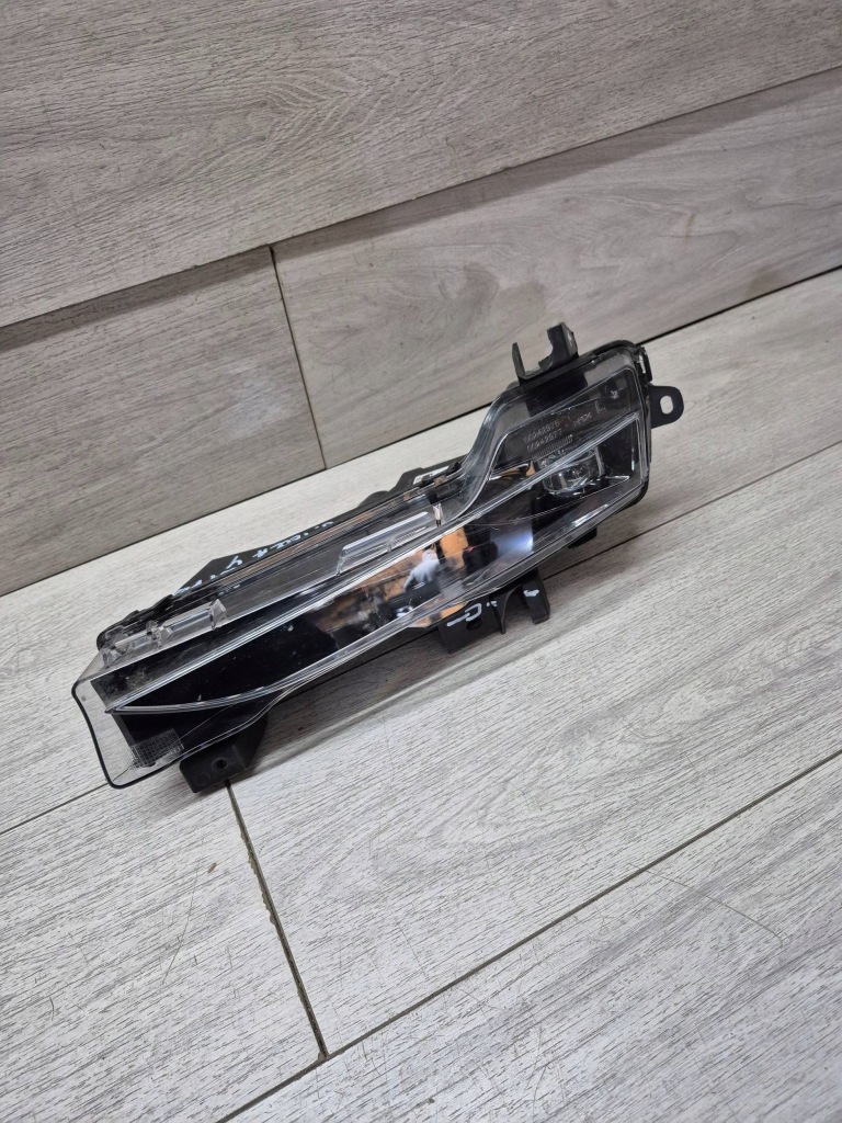 Купить 11609. tesla y led левый перед 1507932-10-c