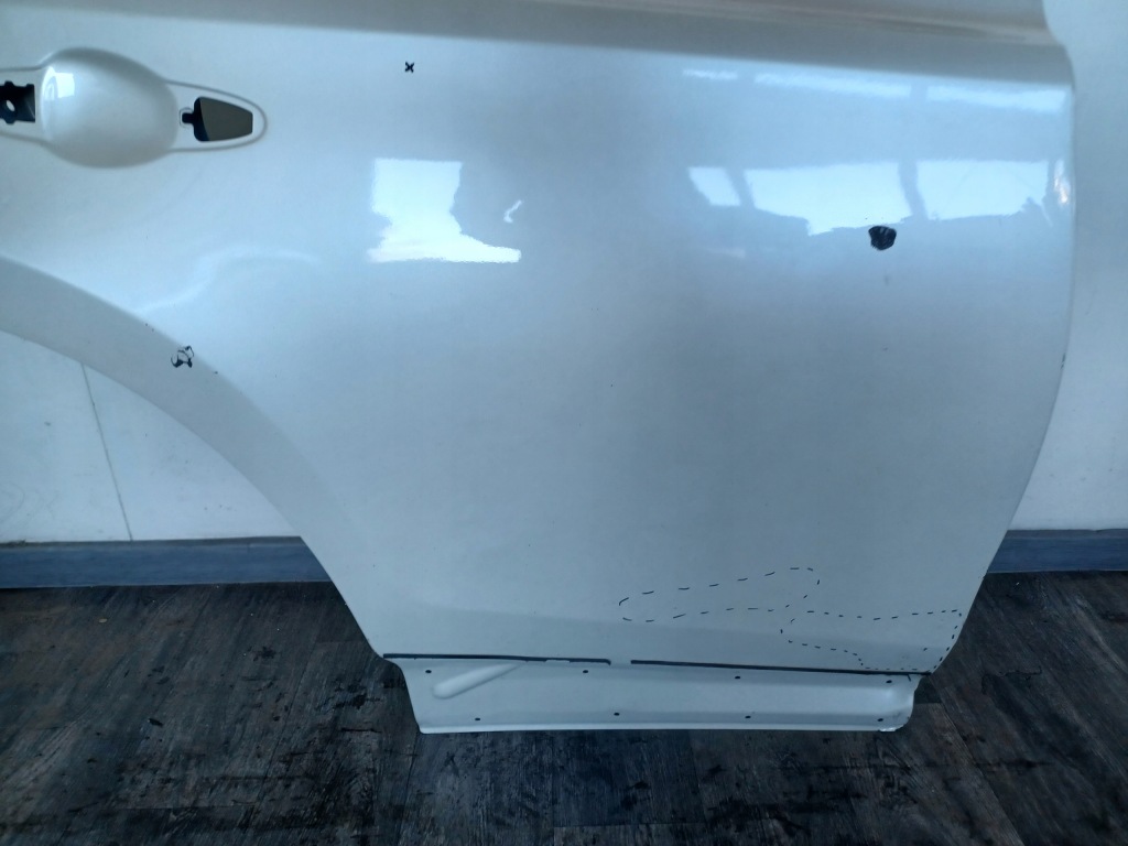 Дверь -- toyota rav4 rav-4 rva 4 iv 2013-2018 -- задняя правое  -- задняя правый Доставка