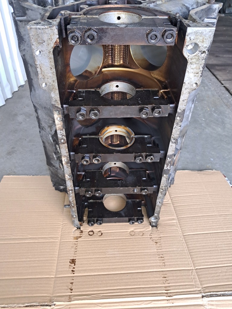 фото №12, Блок двигателя mercedes 107 sl w126 380 116,963 1160111201