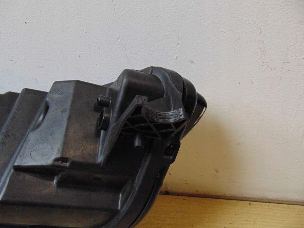 фото №11, Лампа левая перед audi a3 8y 8y0941011 europa