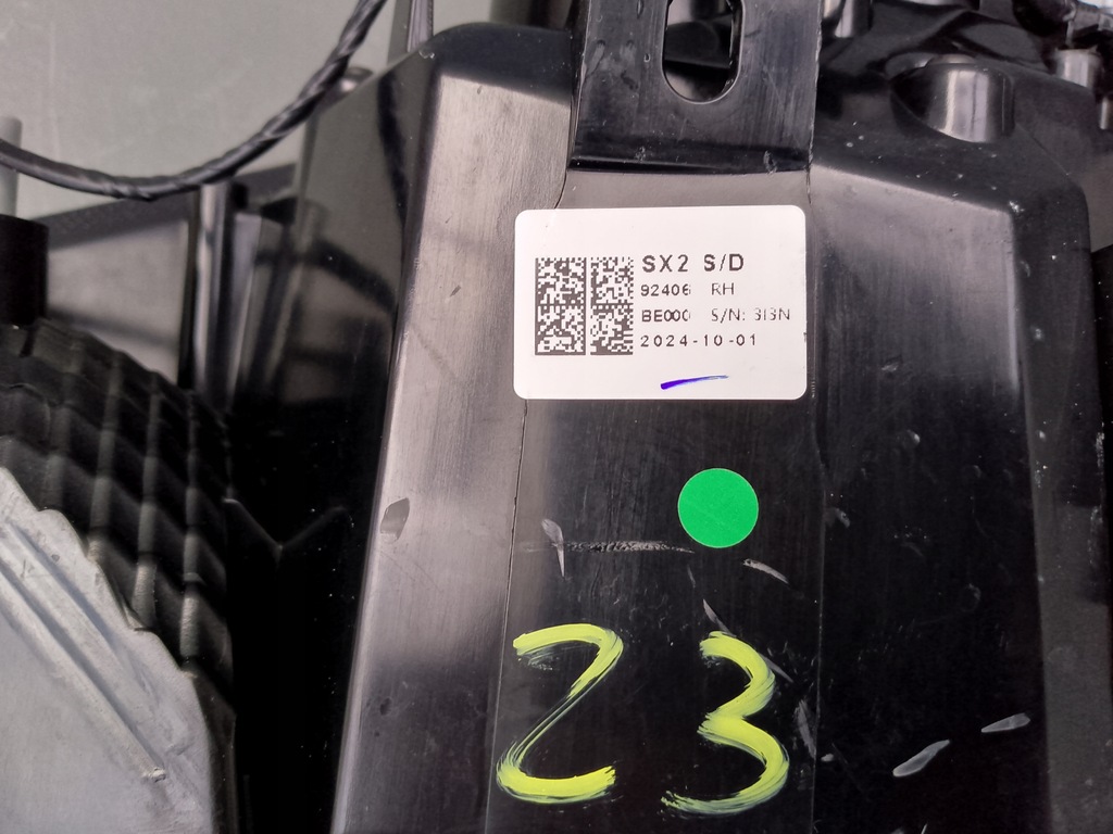 фото №10, Hyundai kona ii 2 2023- лампа правая правый задняя 92406-be0