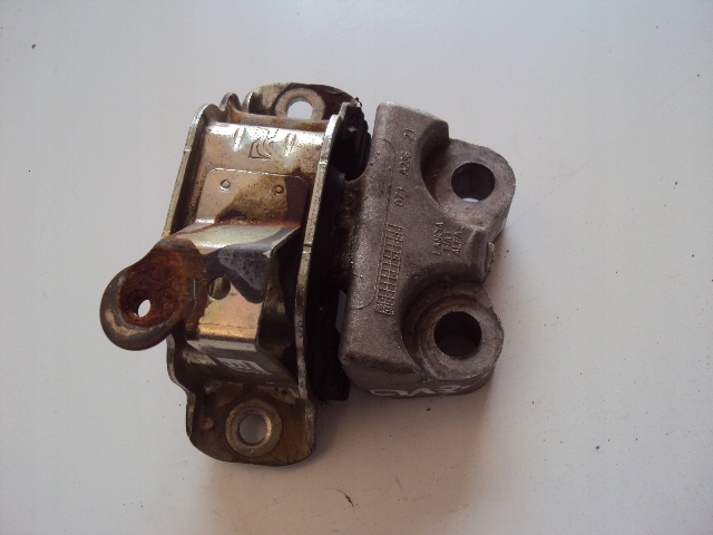 фото №1, Кронштейн подушка двигуна fiat grande punto 2005-2012