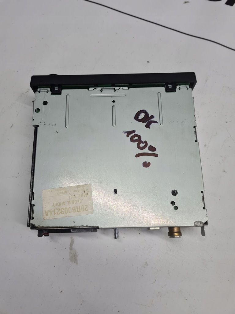 фото №4, Радио радиопроигрыватель cd aux usb 12v renault premium magnum midlum dxi